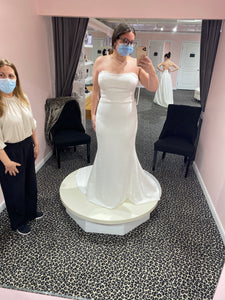 Allure Bridals '9810' wedding dress size-12 NEW