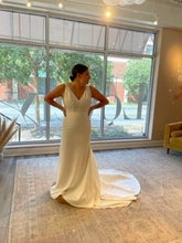 Load image into Gallery viewer, Sarah Seven &#39;Belmont&#39; wedding dress size-10 NEW
