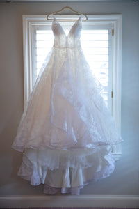  'ball gown' wedding dress size-06 PREOWNED