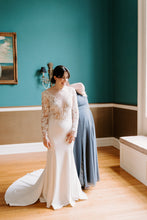 Load image into Gallery viewer, Jenny Yoo &#39;Lisette- Style #12071B&#39; wedding dress size-06 PREOWNED
