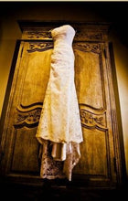 Load image into Gallery viewer, Monique Lhuillier &#39;Gemma&#39; - Monique Lhuillier - Nearly Newlywed Bridal Boutique - 3
