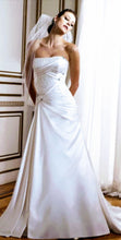 Load image into Gallery viewer, sophia tolli &#39;Amaryllis Y21071&#39; wedding dress size-18 NEW
