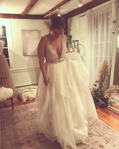 Sarah Seven 'NONKO' wedding dress size-06 PREOWNED