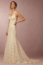 Load image into Gallery viewer, BHLDN &#39;Petra&#39; size 0 used wedding dress front view on model
