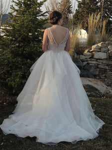 David's Bridal 'Wg3903' wedding dress size-04 PREOWNED