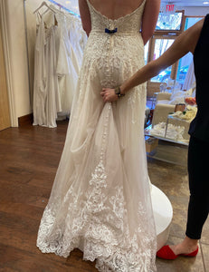 Allure Bridals 'Nora 9611' wedding dress size-12 NEW