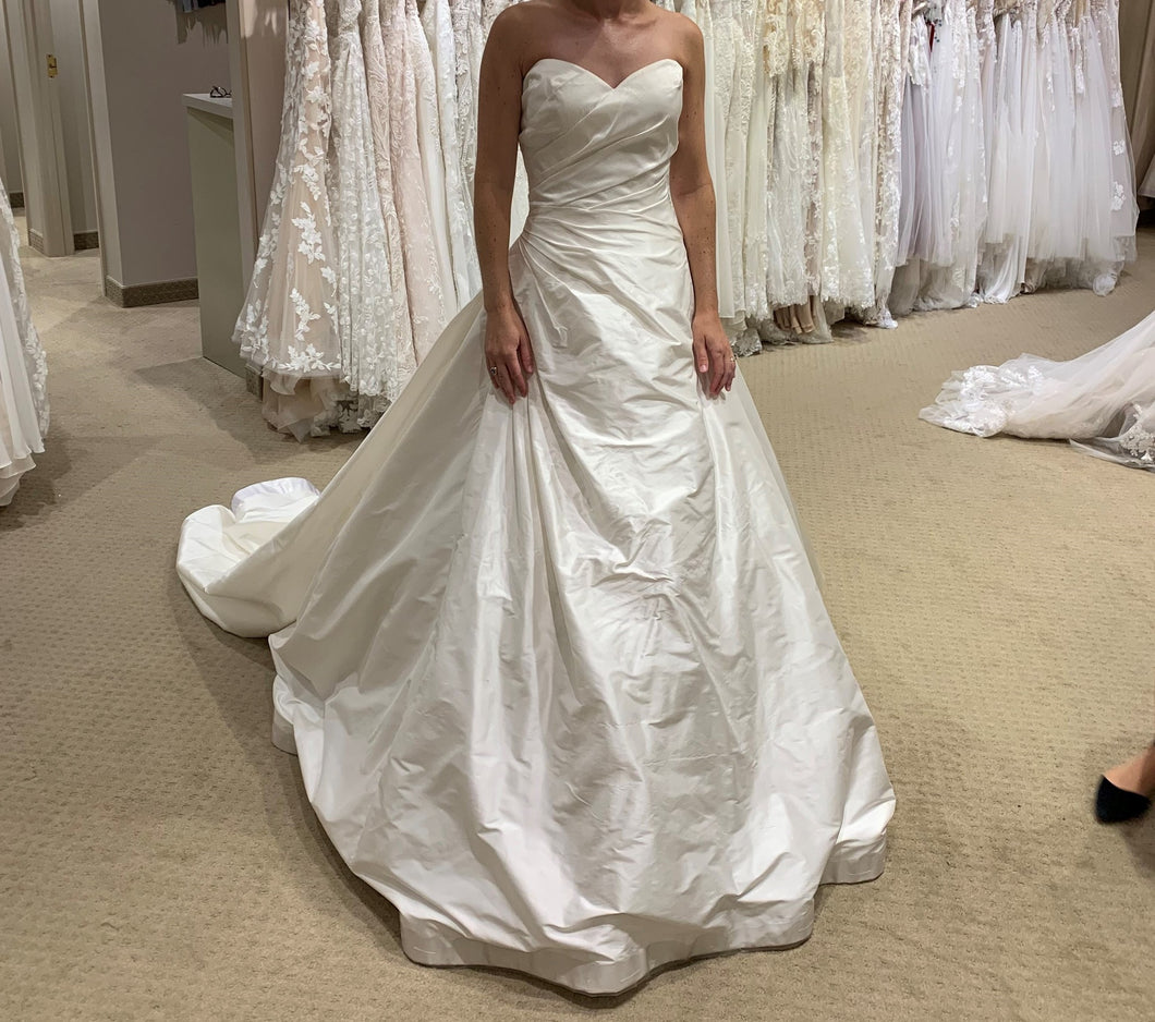 Justin Alexander '88029' wedding dress size-00 SAMPLE