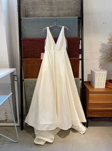 Jenny Yoo 'Octavia' wedding dress size-12 NEW