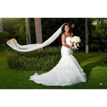 Load image into Gallery viewer, Allure Bridals &#39;9416&#39;
