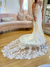 Load image into Gallery viewer, Alexandra&#39;s Brial Boutique &#39;Dawn&#39; wedding dress size-04 NEW
