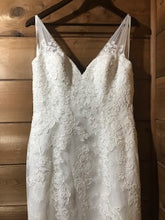 Load image into Gallery viewer, Allure Bridals &#39;Allure Romance 2606&#39; size 8 used wedding dress front view on hanger
