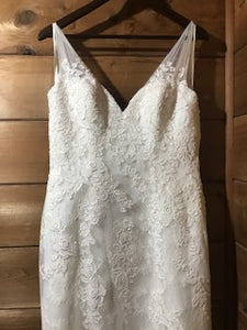 Allure Bridals 'Allure Romance 2606' size 8 used wedding dress front view on hanger