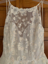Load image into Gallery viewer, Hayley Paige &#39;Reagan 6755&#39; wedding dress size-06 NEW
