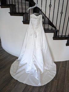 Maggie Sottero 'Memories A356' wedding dress size-12 PREOWNED