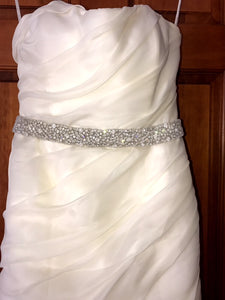  Rivini 'Tahlia' size 2 used wedding dress front view close up