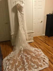Enzoani 'Karolina' size 10 new wedding dress back view on hanger