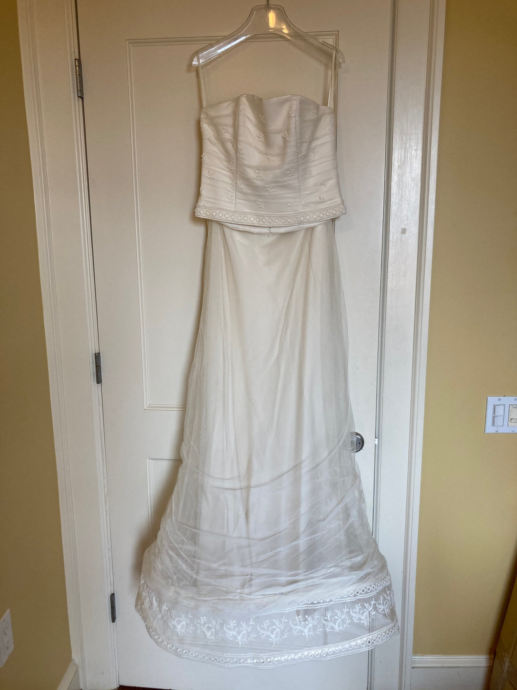 Suzanne Ermann 'Unknown' wedding dress size-10 NEW
