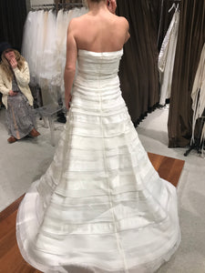 Carolina Herrera 'N/A' wedding dress size-12 PREOWNED