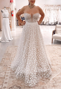 Pronovias 'Hopkins ' wedding dress size-06 SAMPLE