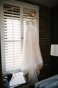 Bo Lee 'Dorado' wedding dress size-02 PREOWNED