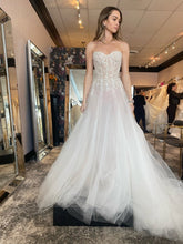 Load image into Gallery viewer, Ines Di Santo &#39;Simone&#39; wedding dress size-06 NEW
