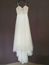 Load image into Gallery viewer, JUSTIN ALEXANDER &#39;88044&#39; wedding dress size-14 NEW
