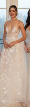 Load image into Gallery viewer, BERTA &#39;muse - bridget&#39; wedding dress size-02 PREOWNED
