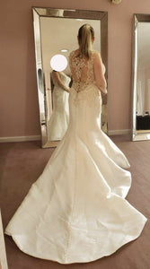 Allure 'Allure 9465' wedding dress size-04 SAMPLE