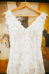 BHLDN 'Liesel' size  4 used wedding dress front view close up