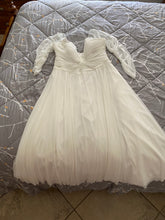 Load image into Gallery viewer, Watters &#39;Mattea&#39; wedding dress size-20 NEW
