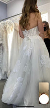 Load image into Gallery viewer, Willowby &#39;Harmony &#39; wedding dress size-08 NEW
