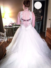 Load image into Gallery viewer, mark zunino &#39;74561&#39; wedding dress size-10 NEW
