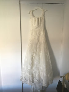 Enzoani 'Blue' size 4 used wedding dress front view on hanger