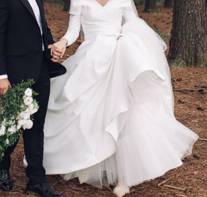 sareh nouri 'Eugenie ' wedding dress size-06 PREOWNED