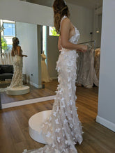 Load image into Gallery viewer, Riki Dalal &#39;Nicole&#39; wedding dress size-04 NEW

