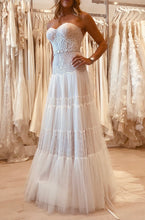 Load image into Gallery viewer, Lihi Hod &#39;Jane&#39; wedding dress size-04 PREOWNED
