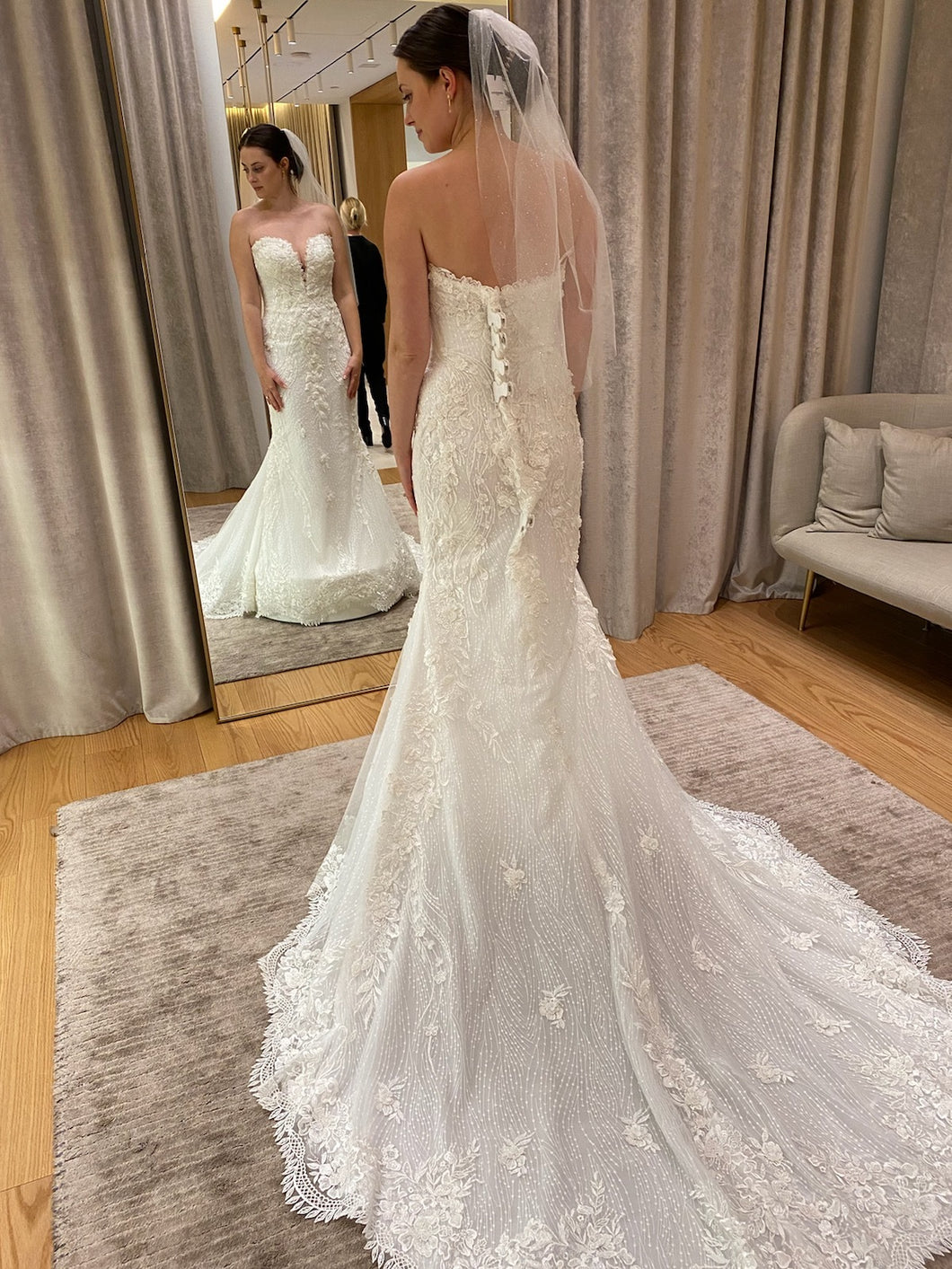 Pronovias 'Aethra' wedding dress size-02 PREOWNED