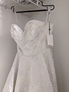 unknown 'The secret dress' wedding dress size-06 NEW