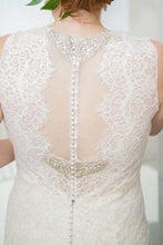 Load image into Gallery viewer, Allure Bridals &#39;9235&#39; size 16 used wedding dress back view on bride
