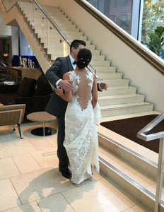 Amsale 'Elegant lace' wedding dress size-04 PREOWNED