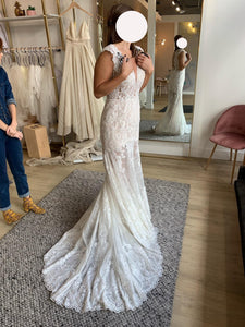 Tara Lauren 'Isolde' wedding dress size-08 NEW