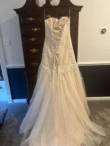 Maggie Sottero 'Couture' wedding dress size-10 NEW