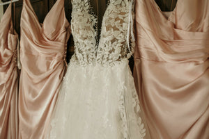 Enzoani 'Riva ' wedding dress size-06 PREOWNED
