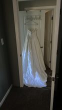 Load image into Gallery viewer, Jasmine Couture Bridal &#39;431&#39; wedding dress size-10 NEW
