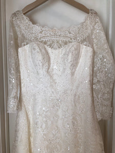 Oleg Cassini 'Off Shoulder Lace' size 10 used wedding dress front view close up