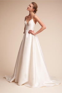BHLDN 'Opaline' size 4 new wedding dress side view on model