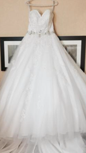 Load image into Gallery viewer, Alfred Angelo &#39;2492&#39; size 10 new wedding dress front view on hanger
