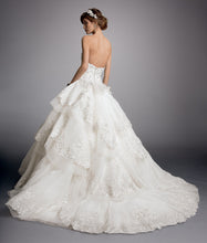 Load image into Gallery viewer, Eve of Milady &#39;4323&#39; - eve of milady - Nearly Newlywed Bridal Boutique - 2
