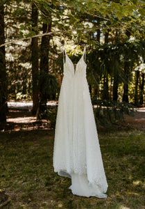 Made With Love 'LOUIE FLOWY' wedding dress size-02 PREOWNED