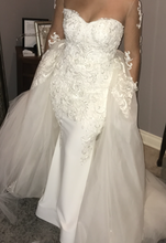 Load image into Gallery viewer, Katerina Bocci &#39;Custom&#39; size 6 used wedding dress front view on bride
